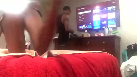 minniehunney online show from 10-31-25, 11:00