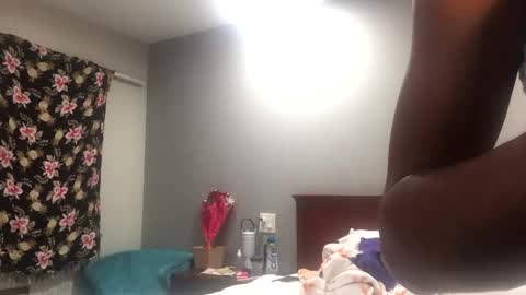 minniehunney online show from 11-18-25, 01:15