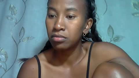 minouch211907 online show from 03-24-26, 06:46