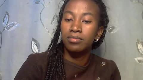 minouch211907 online show from 04-22-26, 06:31