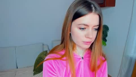 Linda online show from 12-14-25, 07:47