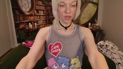 Snapshot of minxtessarae chatting on 06-20-26, 03:15 Tessa Rae online show from 06-20-26, 03:15