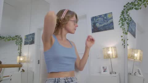 mira_marni online show from 11-13-25, 10:58