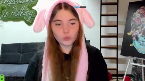 miraa_bloom online show from 03-26-26, 03:39