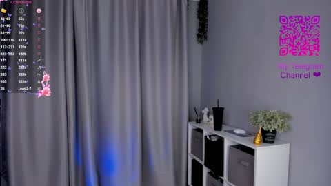 Adele online show from 01-07-25, 07:06