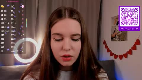 Adele online show from 02-11-25, 07:05