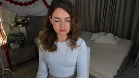Emma online show from 06-05-26, 06:13