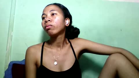 Snapshot of mirah881 chatting on 05-20-26, 07:47 mirah881 online show from 05-20-26, 07:47