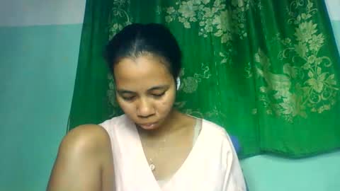 Snapshot of mirah881 chatting on 06-07-26, 07:45 mirah881 online show from 06-07-26, 07:45