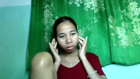 Snapshot of mirah881 chatting on 06-18-26, 08:03 mirah881 online show from 06-18-26, 08:03
