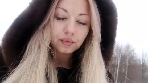 Snapshot of mirahardmanxx chatting on 01-28-25, 11:38 Happy New Year online show from 01-28-25, 11:38