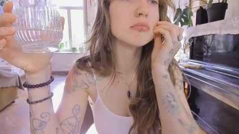 miranda2_0 online show from 11-08-25, 08:03