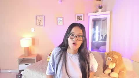 Snapshot of miranda_fox88 chatting on 07-01-26, 01:02 miranda fox88 online show from 07-01-26, 01:02