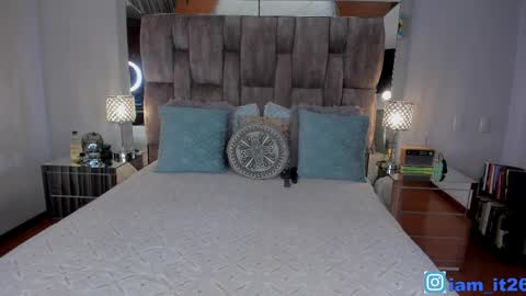 Miranda online show from 03-30-26, 12:22