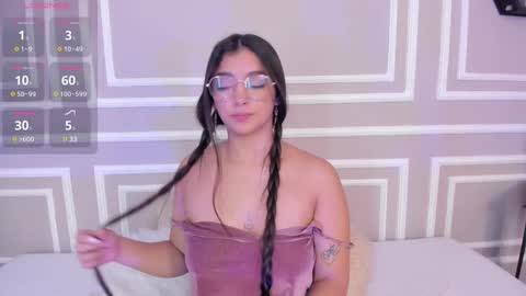 Snapshot of mirandajohnson_ chatting on 02-15-25, 05:17 Miranda online show from 02-15-25, 05:17