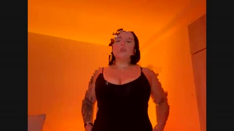 Snapshot of mirandaredd chatting on 06-23-26, 06:44 Miranda online show from 06-23-26, 06:44