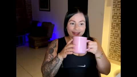 Snapshot of mirandaredd chatting on 07-28-26, 05:14 Miranda online show from 07-28-26, 05:14