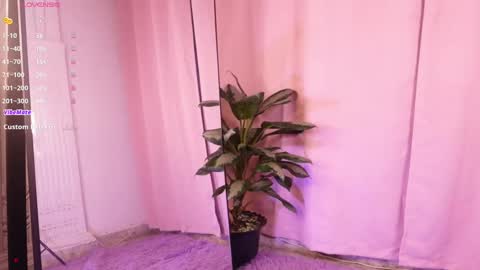 MIRANDA HERNANDEZ online show from 02-17-25, 08:09