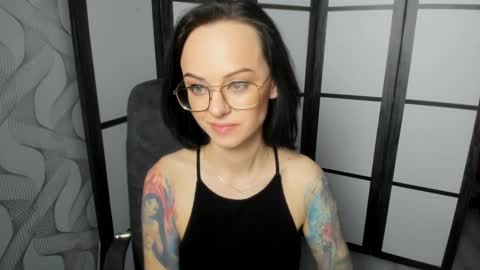 Mira online show from 03-09-25, 12:53