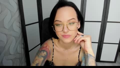 Mira online show from 03-11-25, 02:32