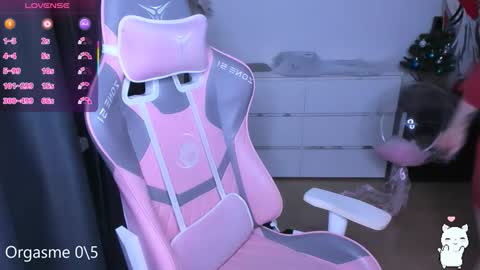 Kira online show from 02-15-26, 11:23