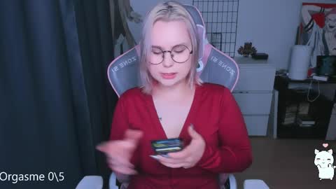 Kira online show from 05-15-26, 05:53