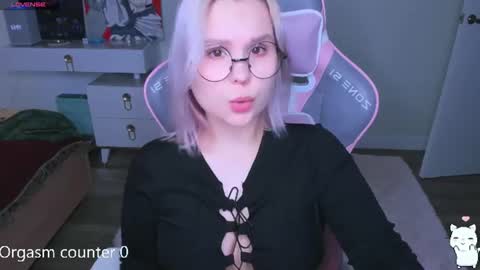Kira online show from 06-21-26, 04:53