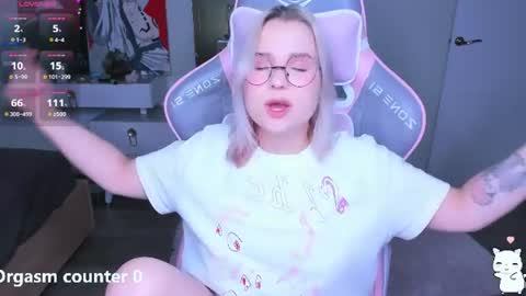 Kira online show from 07-09-26, 05:28