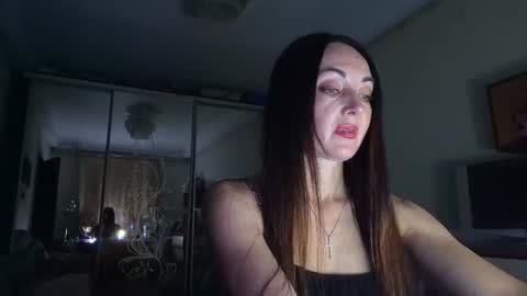 Snapshot of mirelisse chatting on 06-19-26, 09:07 Christina online show from 06-19-26, 09:07