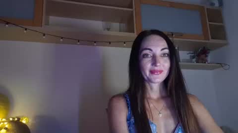 Snapshot of mirelisse chatting on 07-08-26, 08:46 Christina online show from 07-08-26, 08:46