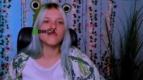 Snapshot of miriam_crazy chatting on 10-02-25, 01:29 miriam_crazy online show from 10-02-25, 01:29