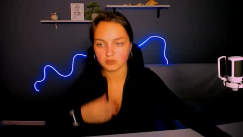 Snapshot of miriam_crazy chatting on 10-06-25, 07:22 miriam_crazy online show from 10-06-25, 07:22