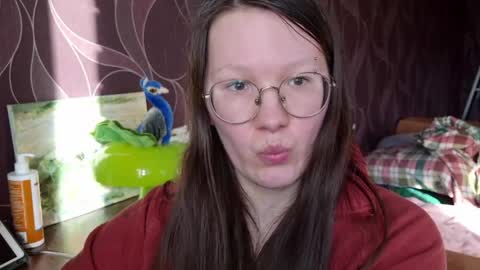 Snapshot of miriamor chatting on 04-25-26, 02:03 Mira online show from 04-25-26, 02:03