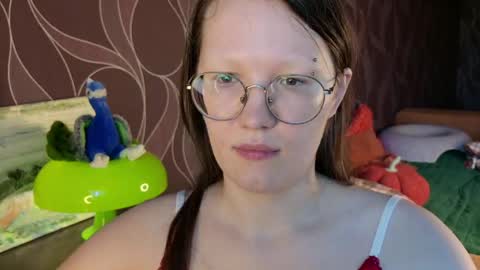 Snapshot of miriamor chatting on 05-22-26, 07:37 Mira online show from 05-22-26, 07:37