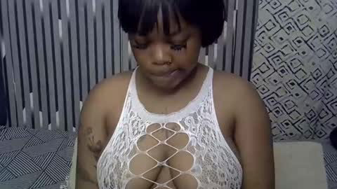 mirror_254 online show from 12-15-25, 12:37