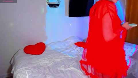 Snapshot of mirrorofsoul chatting on 09-30-25, 05:45 Shelley online show from 09-30-25, 05:45