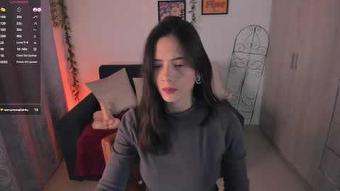 Snapshot of mishelkrave_ chatting on 10-09-25, 01:25 KRAVE  online show from 10-09-25, 01:25