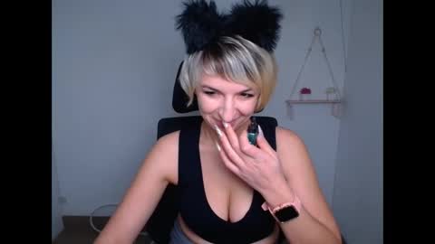 Mishelle online show from 02-08-26, 07:45