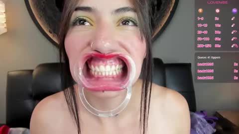 Charlotte online show from 02-11-25, 09:25