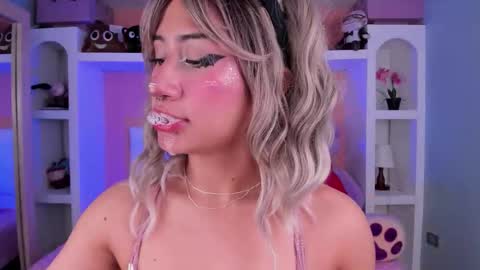 Megan online show from 11-12-25, 06:08