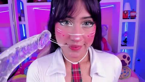 Snapshot of miss___megan chatting on 05-15-26, 02:40 Megan online show from 05-15-26, 02:40