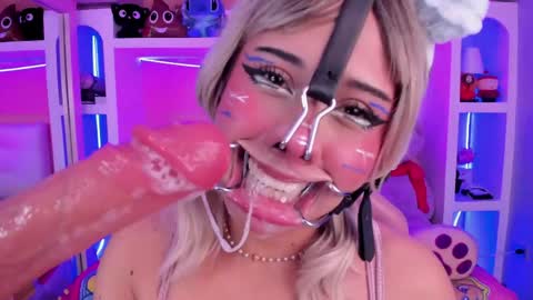 Snapshot of miss___megan chatting on 05-23-26, 03:34 Megan online show from 05-23-26, 03:34