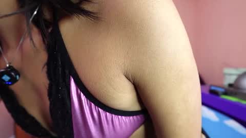 Sabrina online show from 10-15-25, 06:19