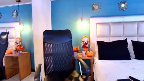 miss__ary_ online show from 10-08-25, 12:14