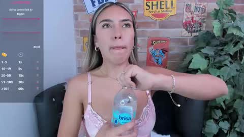 Zoe online show from 09-26-25, 06:12