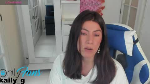 Snapshot of miss_adams01 chatting on 04-17-26, 06:33 miss_adams01 online show from 04-17-26, 06:33