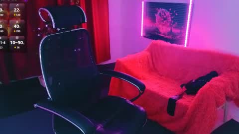 Snapshot of miss_alice_silver chatting on 06-16-26, 06:32 miss_alice_silver online show from 06-16-26, 06:32