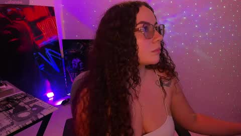 Snapshot of miss_alisse chatting on 05-06-26, 03:02 miss_alisse online show from 05-06-26, 03:02