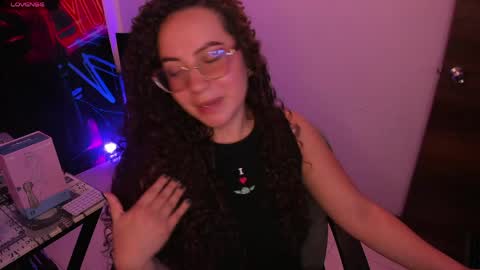 Snapshot of miss_alisse chatting on 05-15-26, 08:32 miss_alisse online show from 05-15-26, 08:32