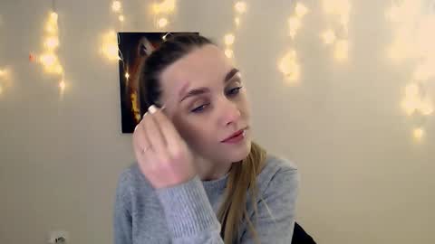 Angelina online show from 11-24-25, 09:53